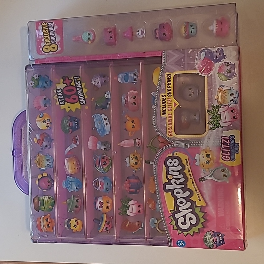 NWT/NIB Shopkins Season 5 Carrying Case with 2 Exclusive Glitz Characters